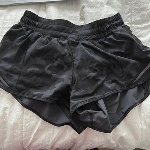 BLACK CAMO HOTTY HOTS